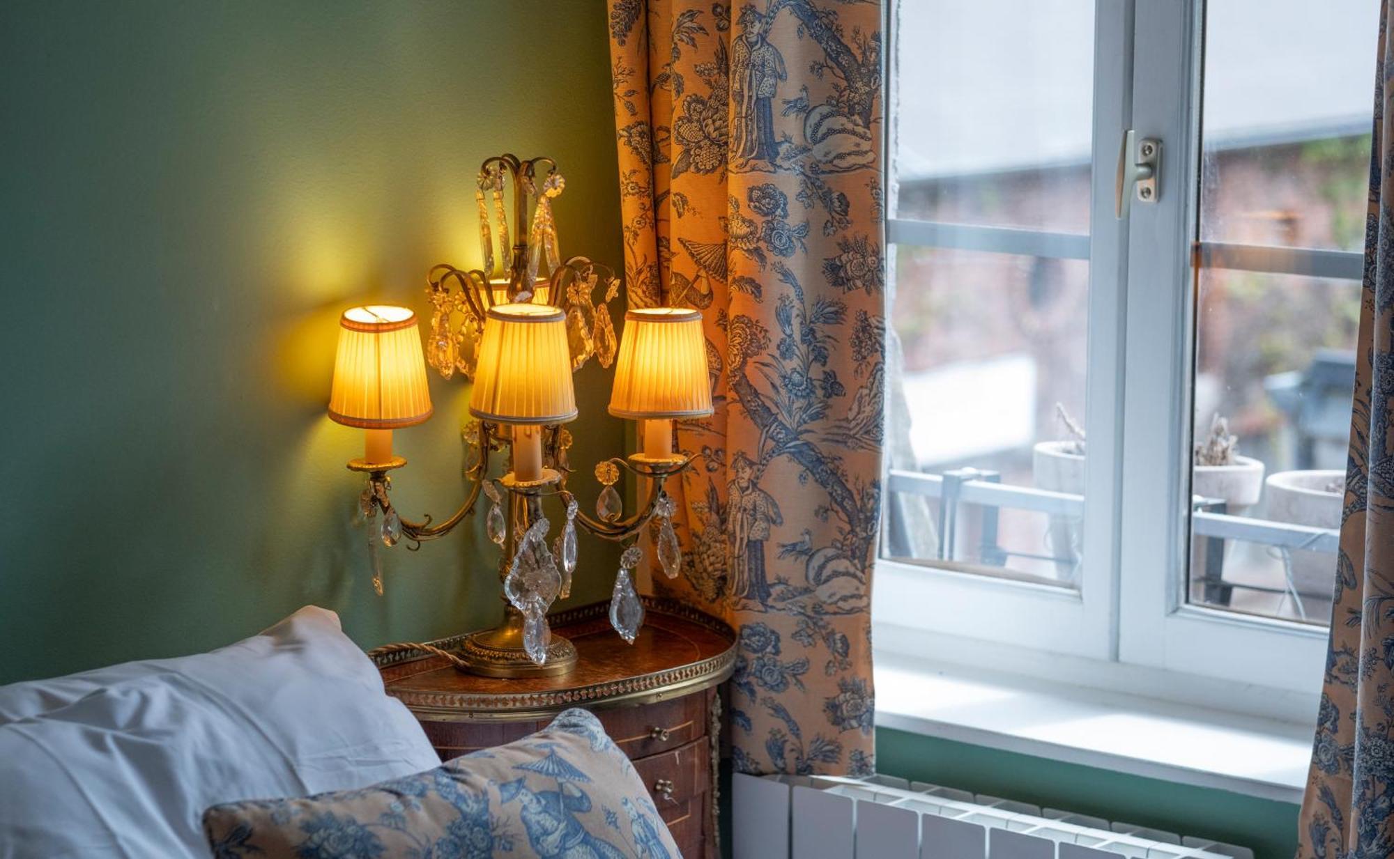 Gite Hotel De Maitre Centre Village La Chapelle Лион-ла-Форе Экстерьер фото